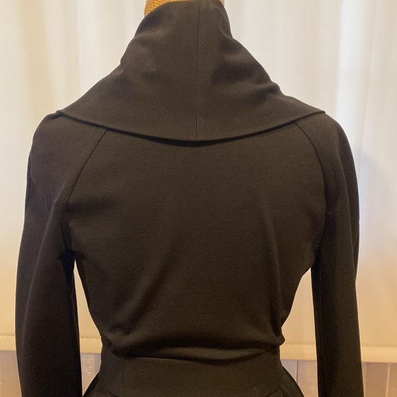 INDITEX Fabulous ladies unique black blazer with belt, size Medium - Picture 7 of 16